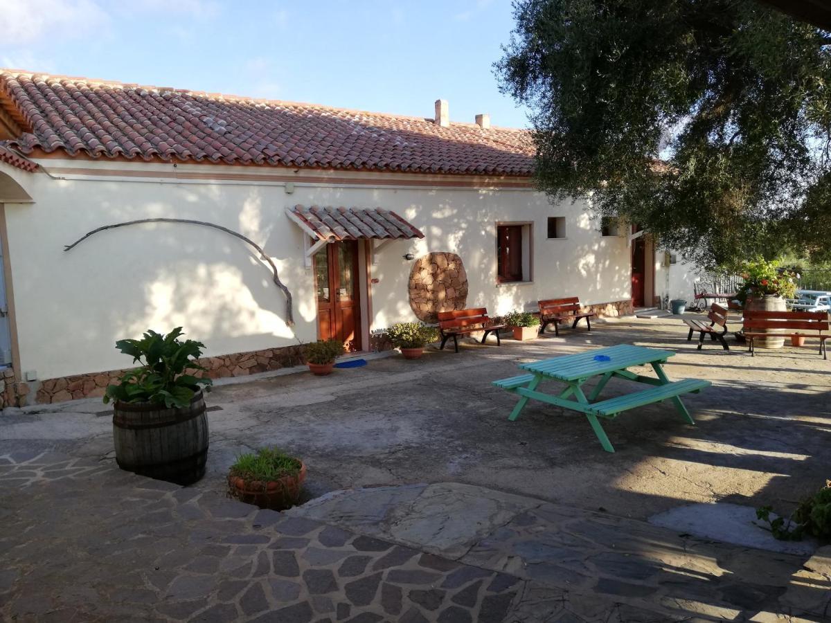 B&B La Taerra Porto San Paolo  Eksteriør billede
